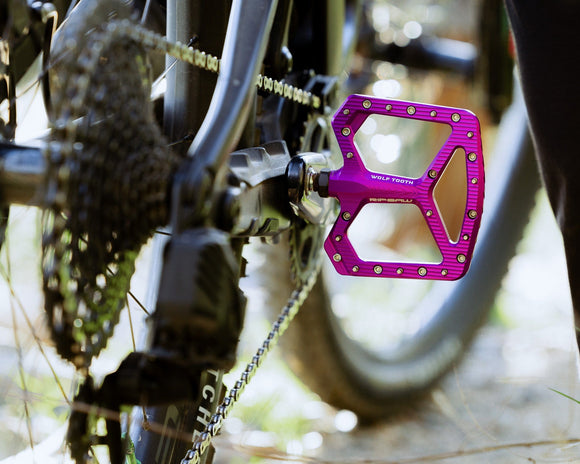 Wolf Tooth Ripsaw Aluminum Pedals