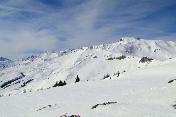 Spring snow scenery