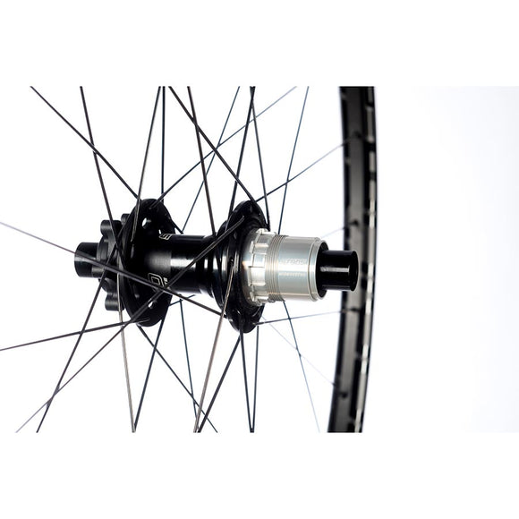 Stans No Tubes Podium SRD Wheel Rear 29'' / 622 Holes: 28 12mm TA 148mm Disc IS 6-bolt SRAM XD-R