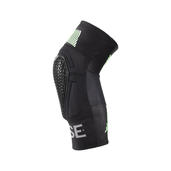 Fuse Omega Pocket Knee Guards Black SM Pair