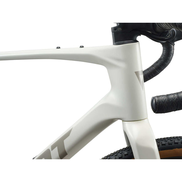 Giant Revolt Advanced 0  Snow Drift