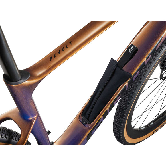 Giant Revolt Advanced Pro 1 SM Meteor Storm